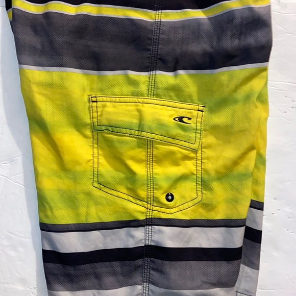 O’Neill men’s swimsuit trunks - Picture 4 of 5